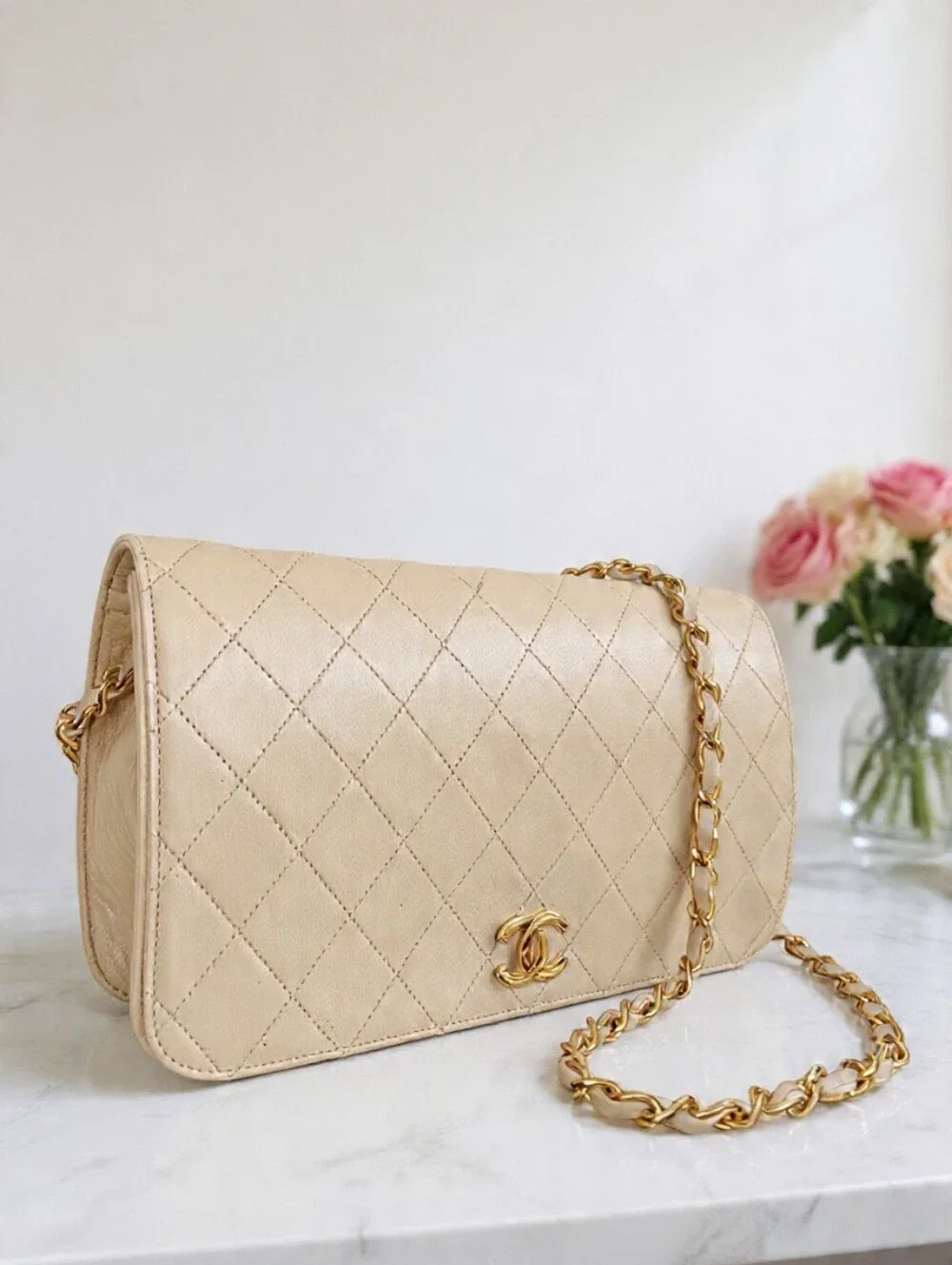 Chanel ✨️ Vintage Medium Full Flap Cream Beige Lambskin 24K GHW